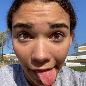 Meet your Posher, Delaney